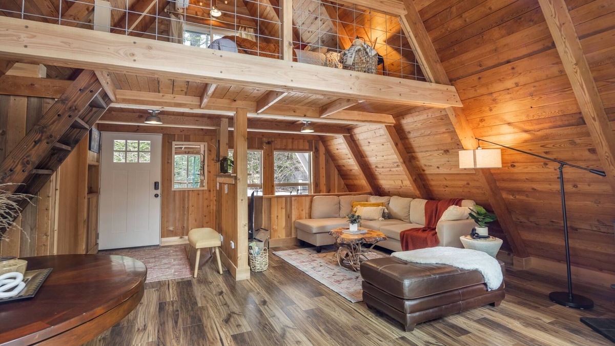 Cle Elum Cabin | A Frame Cabin walking distance to Cle Elum Lake