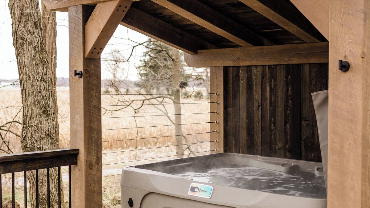 Beach City Cabin | A-frame Cabin with Hot tub & Wifi in Beach City