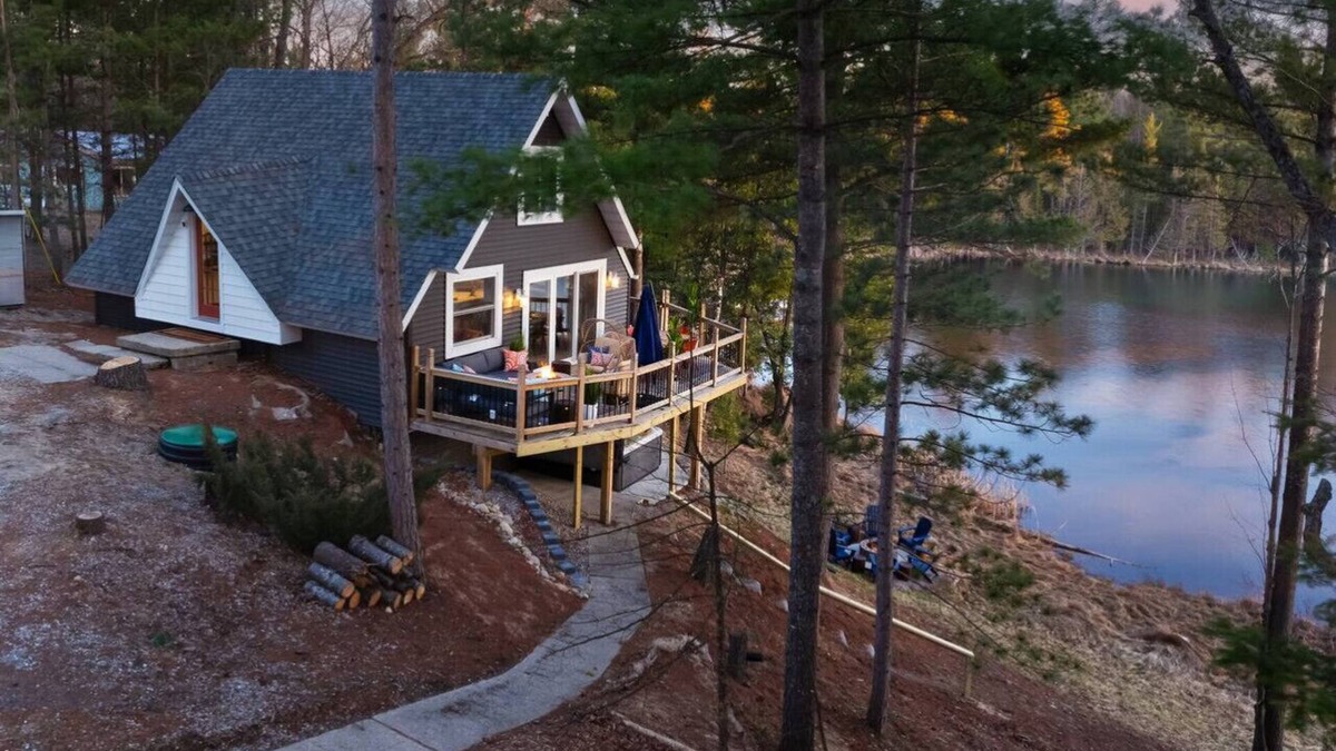 West Branch Cabin | A-Frame Escape | Hot Tub, Lake Views, Game Room