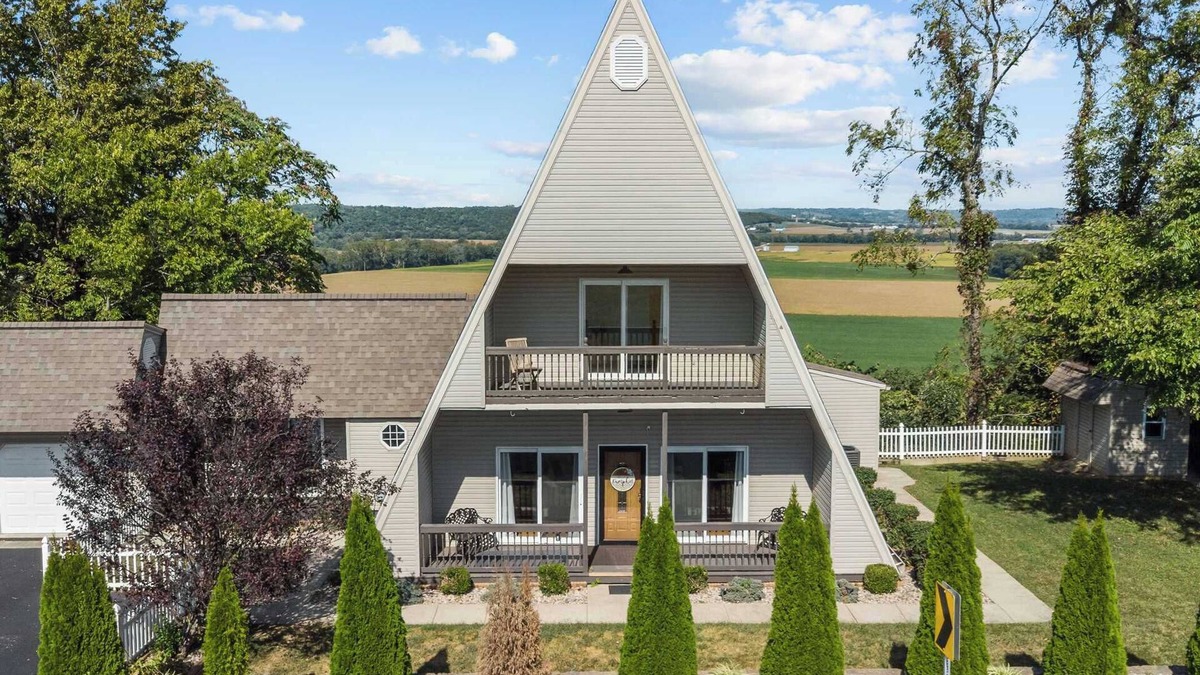 Taylorsville House | A-Frame Home | Ultimate Retreat in Bourbon Country
