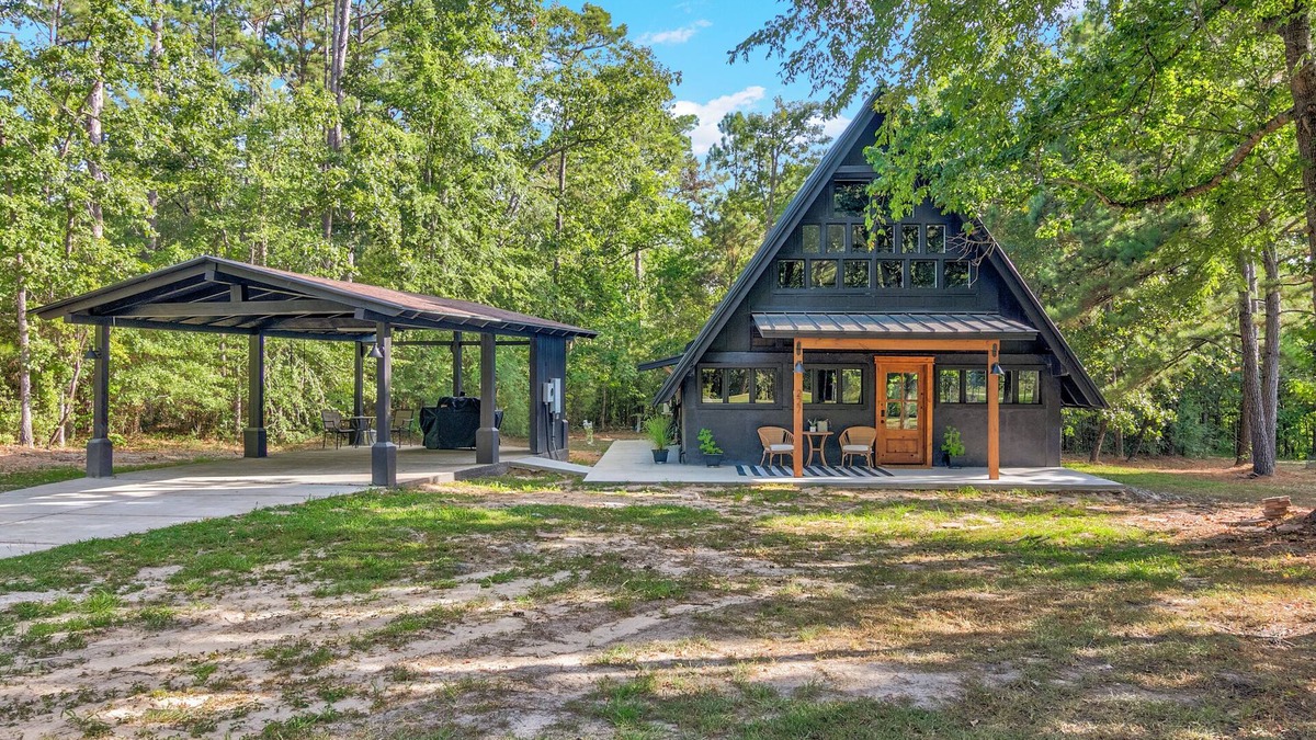 Brookeland Cabin | A-frame in the cove