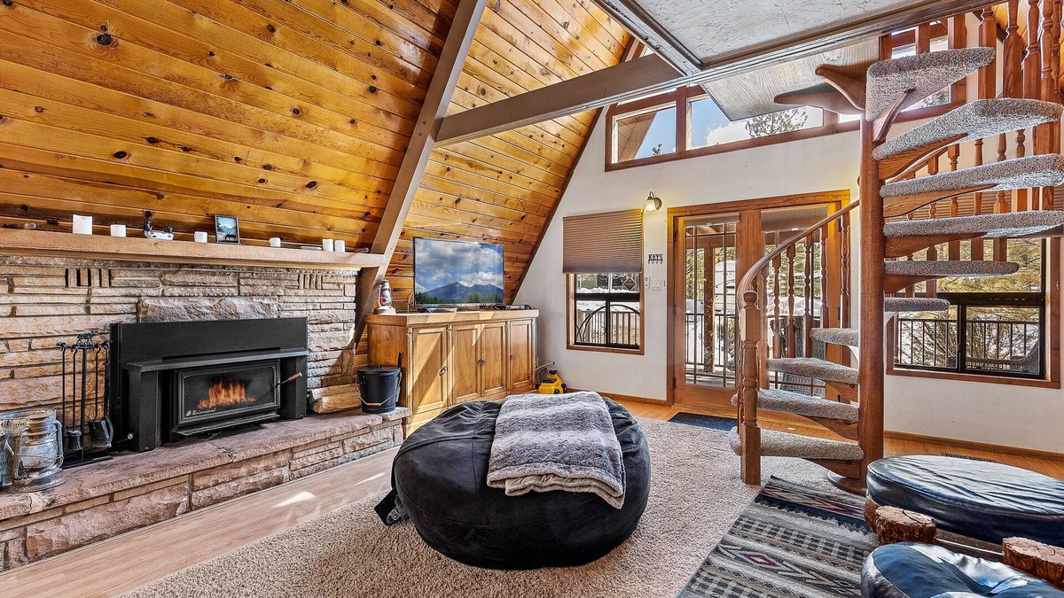 Munds Park Cabin | A-Frame in the Pines – Flagstaff Adventure Base