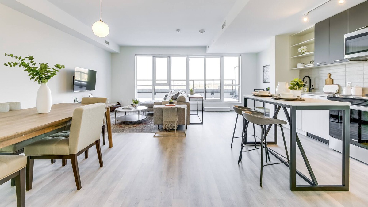 Harwood Apartment | A Gem in the Junction