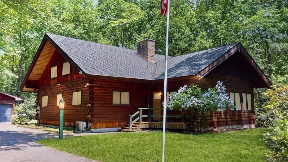 Jonas Cabin | A gem in the woods!