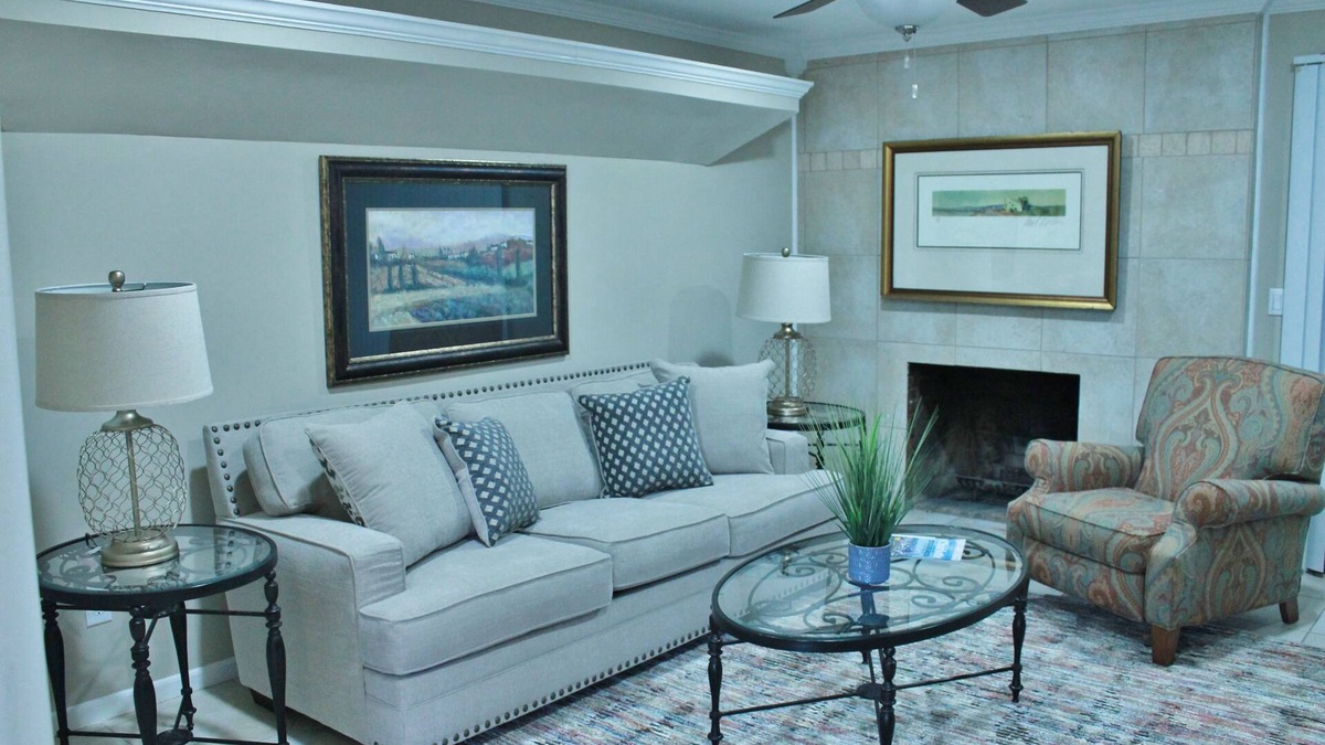 McAlpine Condo | A Good Distraction! Pet Friendly All Inclusive South Charlotte Condo