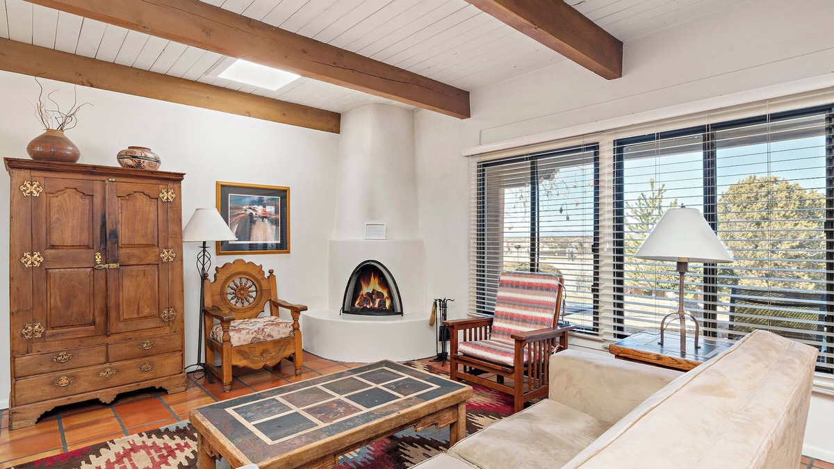 Northeast Santa Fe House | A Great Big Condo Near Santa Fe Plaza, Full Of Comfort