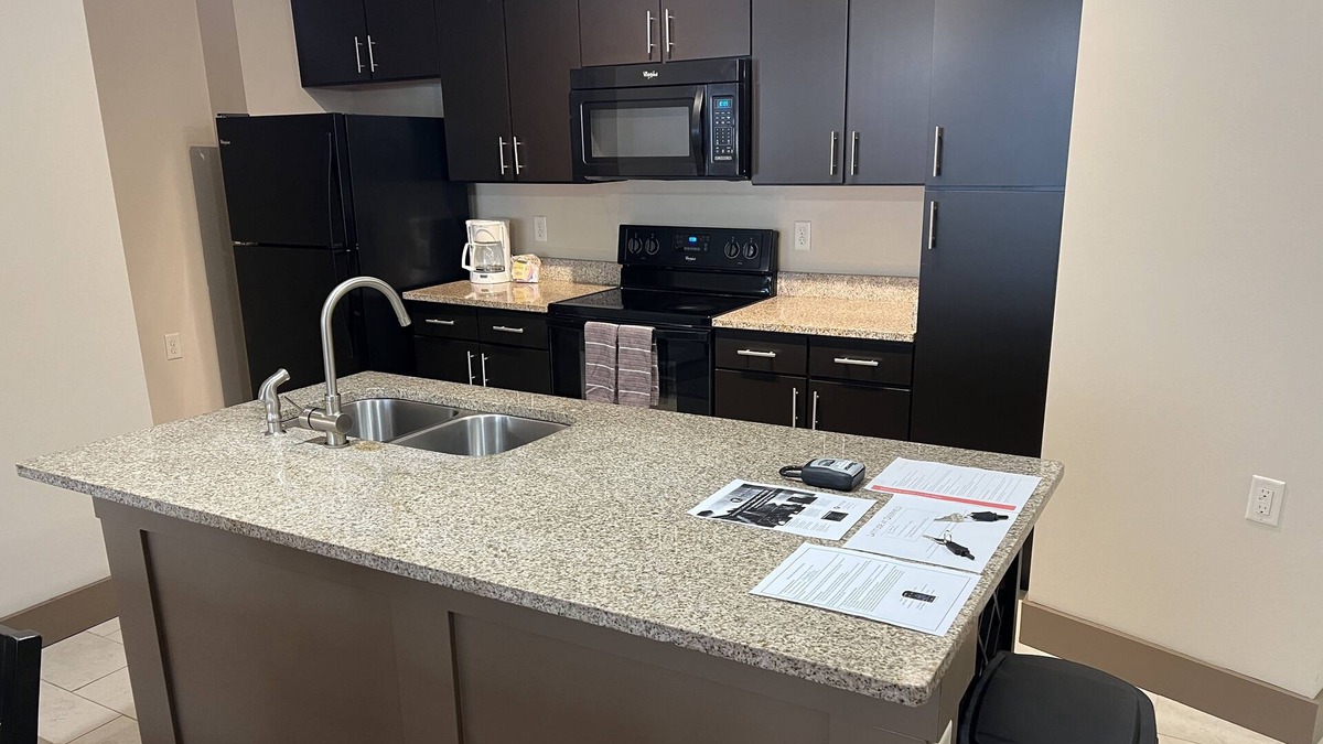 Mason Apartment | A Great hotel alternative! Everything you need, show up. Unpack!