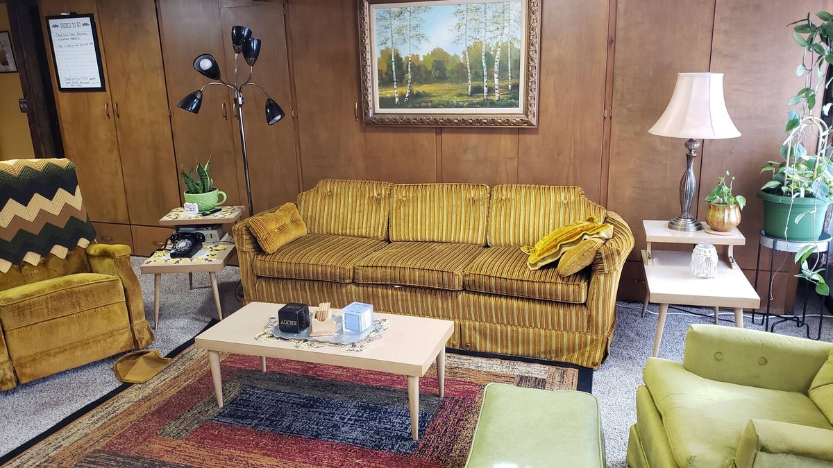Mansfield House | A Groovy blast from the 70's awaits in this retro guest house .Pet friendly