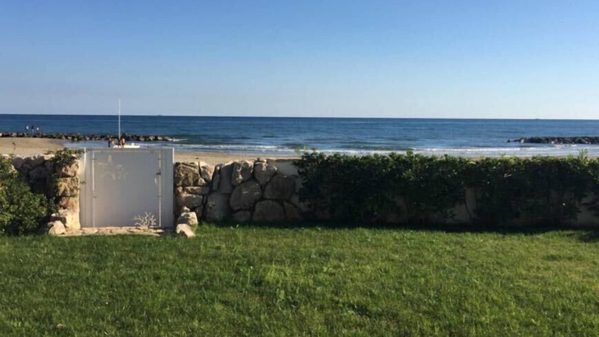 Colonia Elena House | A happy house directly on the beach in San Felice Circeo for 4-5 persons