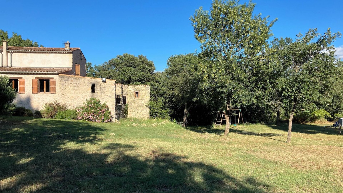Vezenobres House | A Haven for Nature Lovers