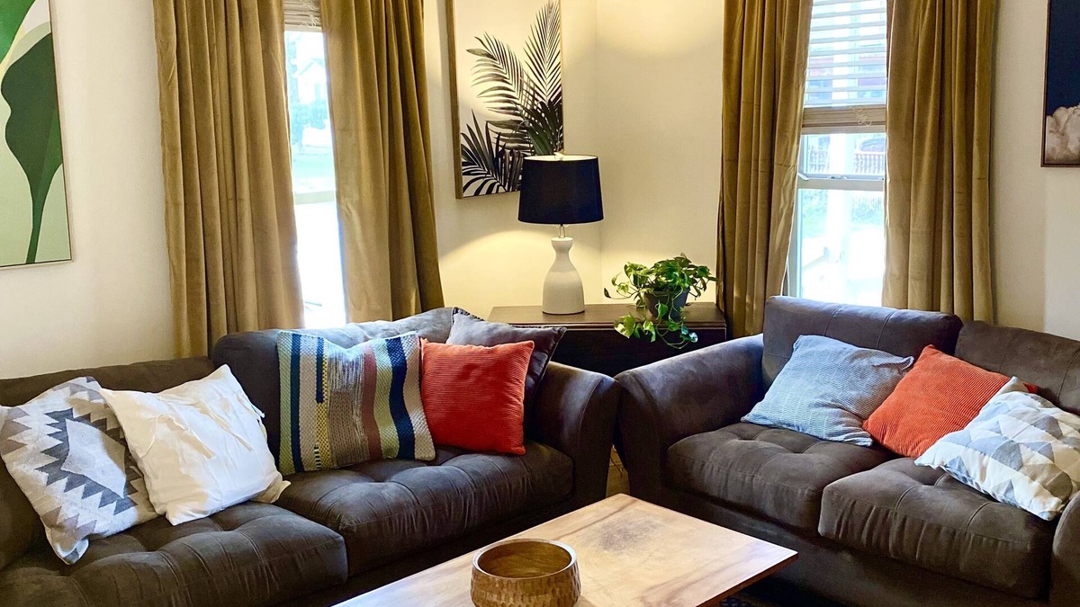 Earlville Condo | A Hidden Gem named Casa D'Oro
