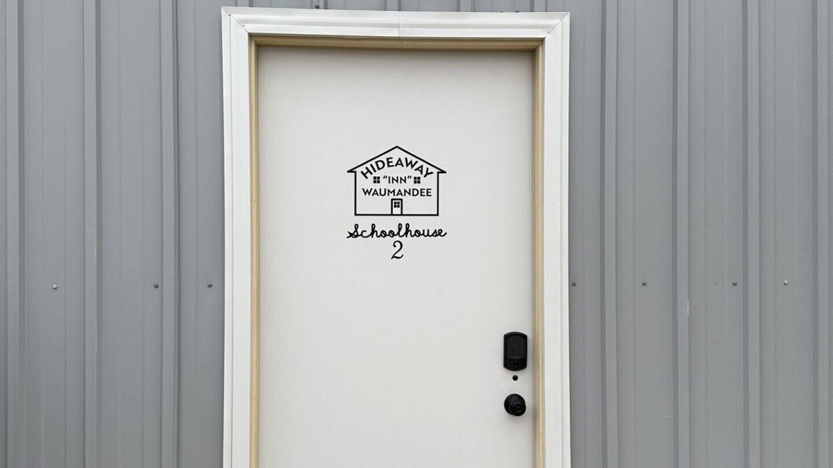 Waumandee Cabin | A "Hideaway" from the hectic everyday life in the heart of Buffalo County.