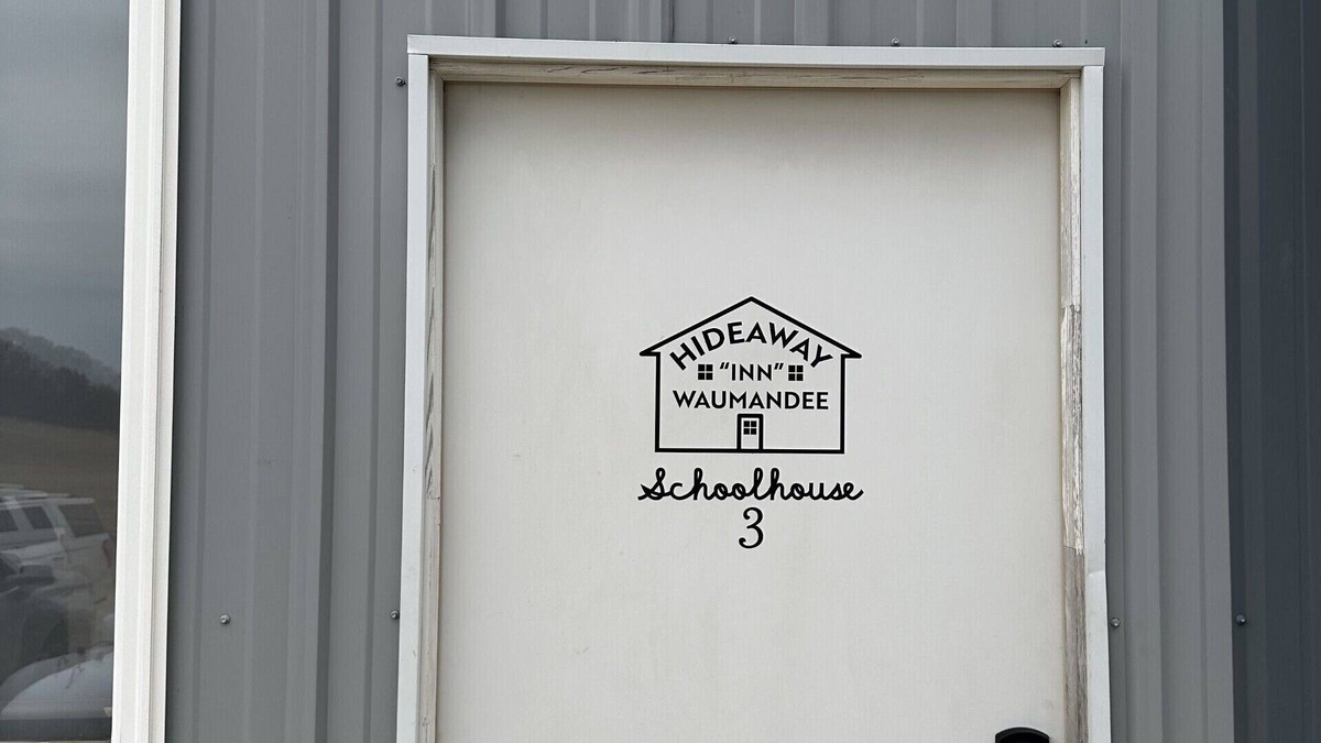 Cochrane Cabin | A "Hideaway" from the hectic everyday life in the heart of Buffalo County.