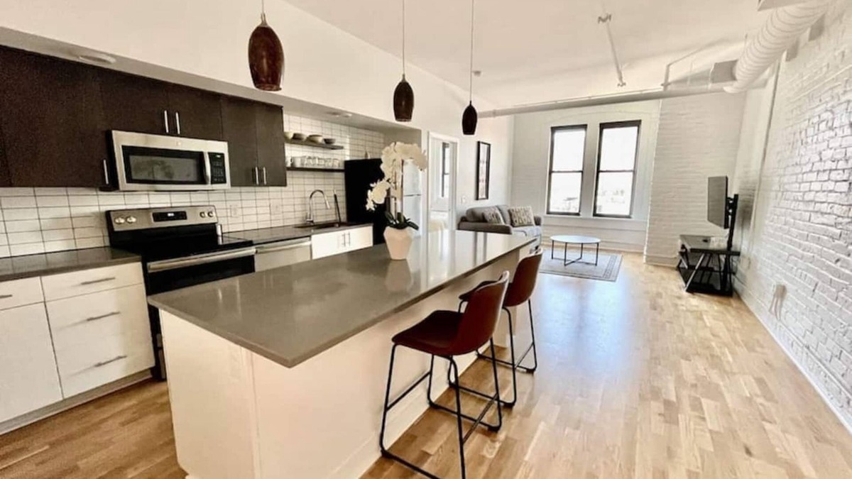 Old Market Apartment | A historic 1,200 square foot loft in the heart of the Old Market