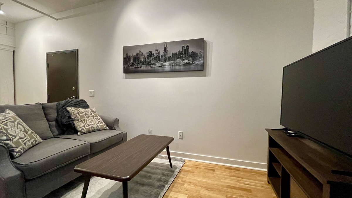 Old Market Apartment | A historic 700 square foot Atrium loft in the heart of the Old Market