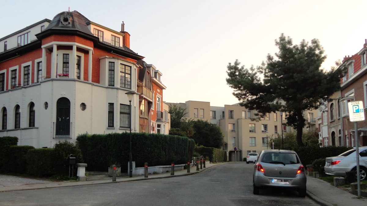 Oudergem Apartment | A home in a peaceful heaven 15 min away from the Grand Place