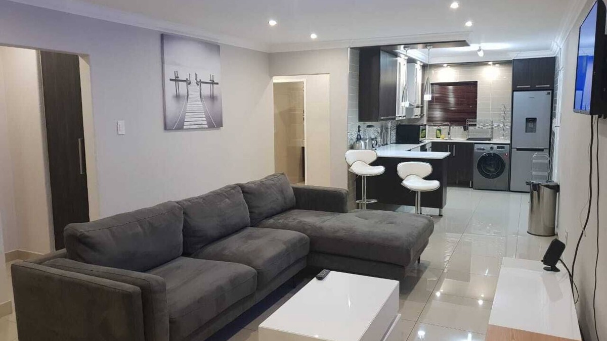 Greater Johannesburg Metropolitan Area Apartment | A Home of Luxury, Peace and Comfort