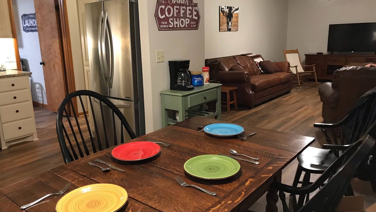 Kay County Cabin | A Home on the Range. 3 bedroom Ranch cabin near Kaw Lake.