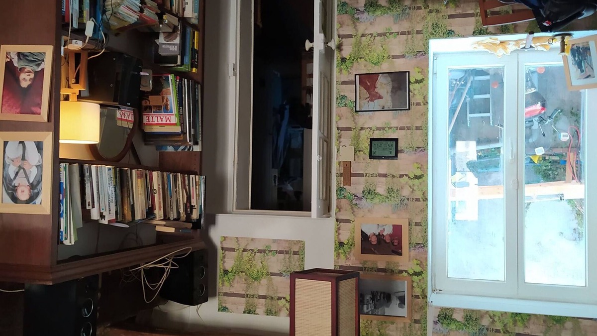 Ivoy le Pre House | A homestay in the land of the strong and blue potters