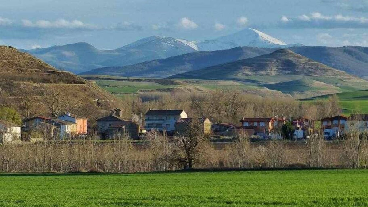 Herramelluri House | A house with a garden and beautiful views in La Rioja