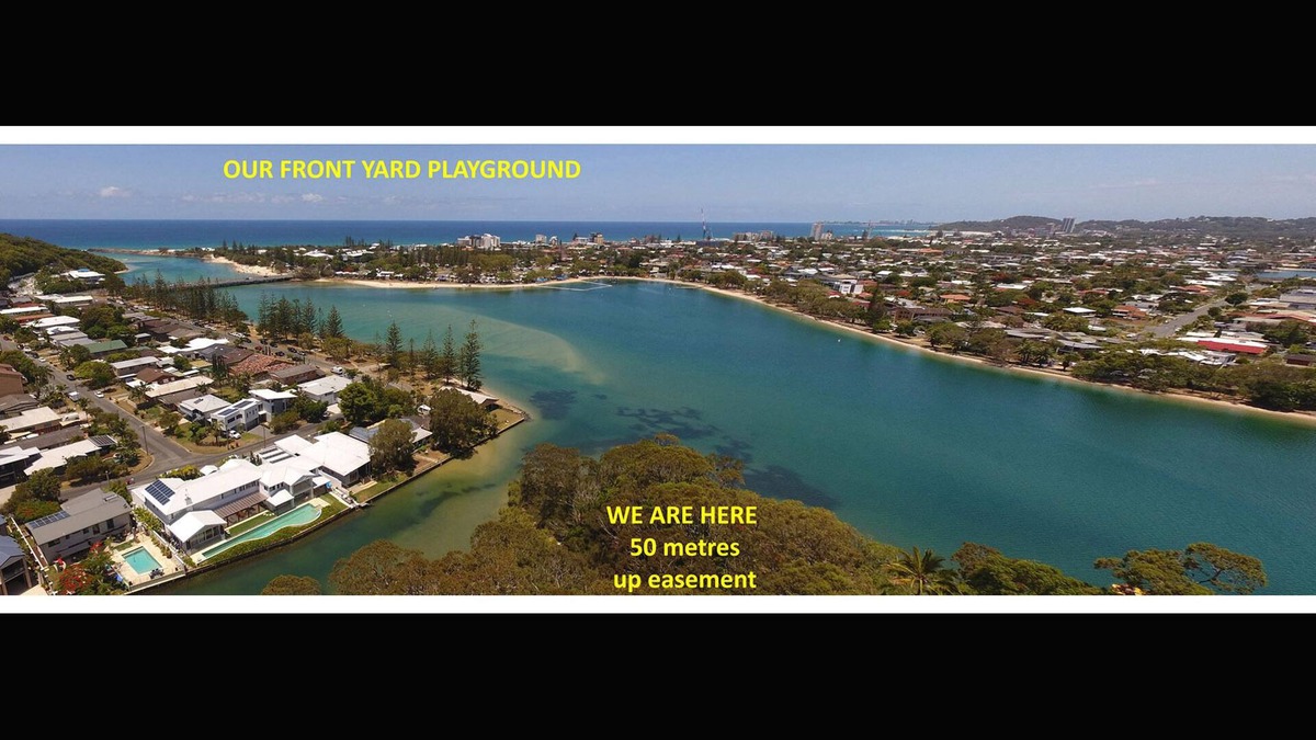 Burleigh Heads House | A house with a view and a seabreeze - a home in the trees where the birds sing!