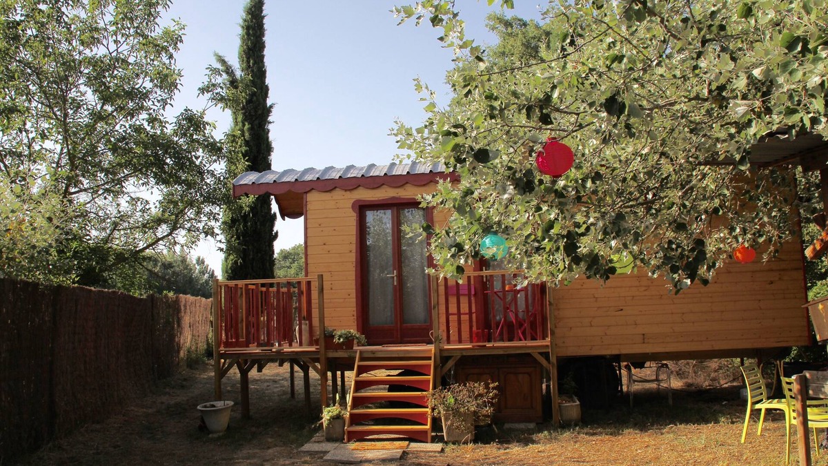 La Tour-d'Aigues Cottage | A jewel of a trailer in the Luberon