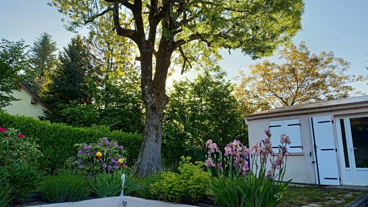 Lacombe House | A L'ombre du Frêne, Maison Avec Jardin Arboré. Idéal Pour les Amis de la Nature