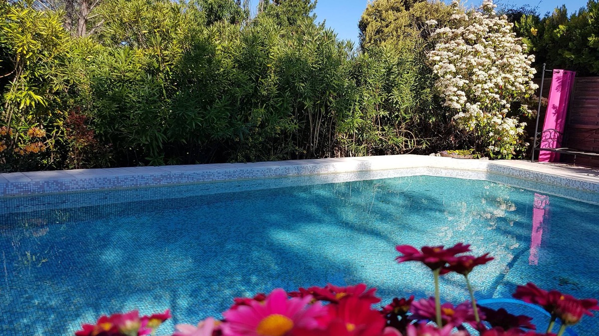 Aix-en-Provence Bed & Breakfast | A l'Orée du Pin Chambres d'Hôtes