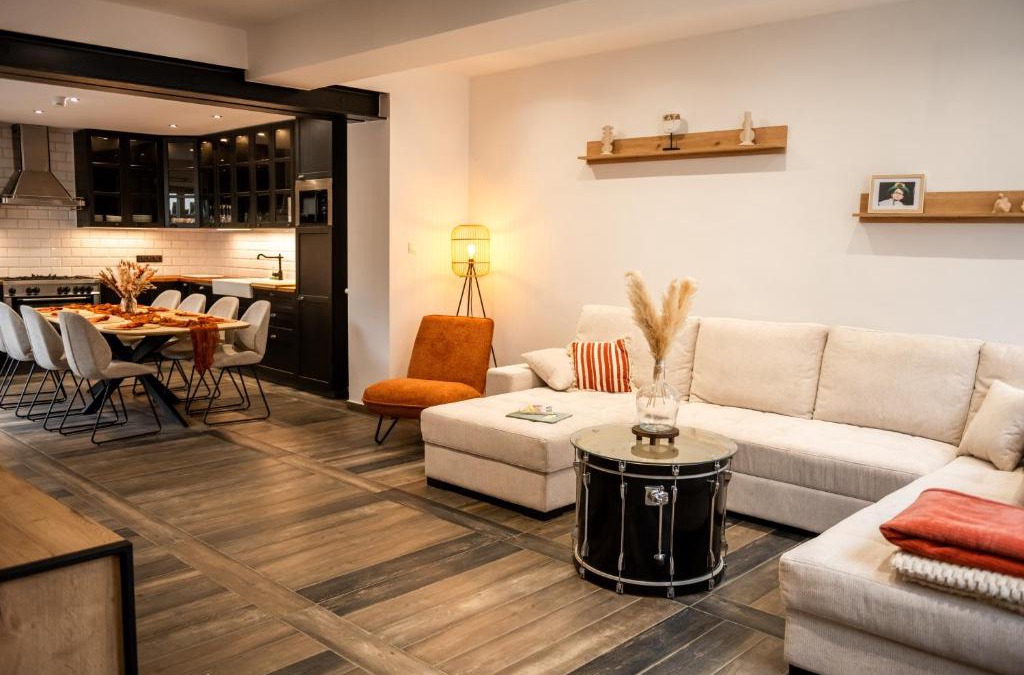 Waudrez House | A l'Orange Sanguine
