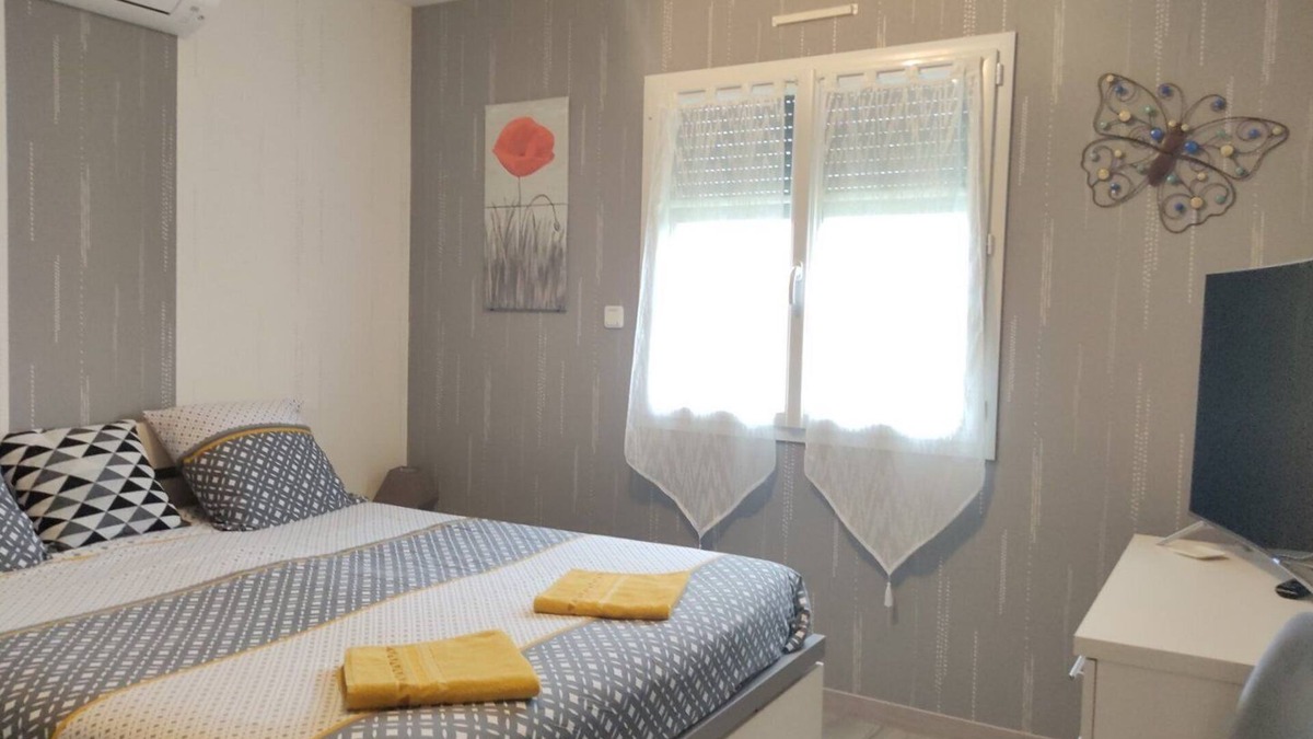 Sassenay Bed & Breakfast | " A la Bonne Étape" à 800 m Eurovélo6