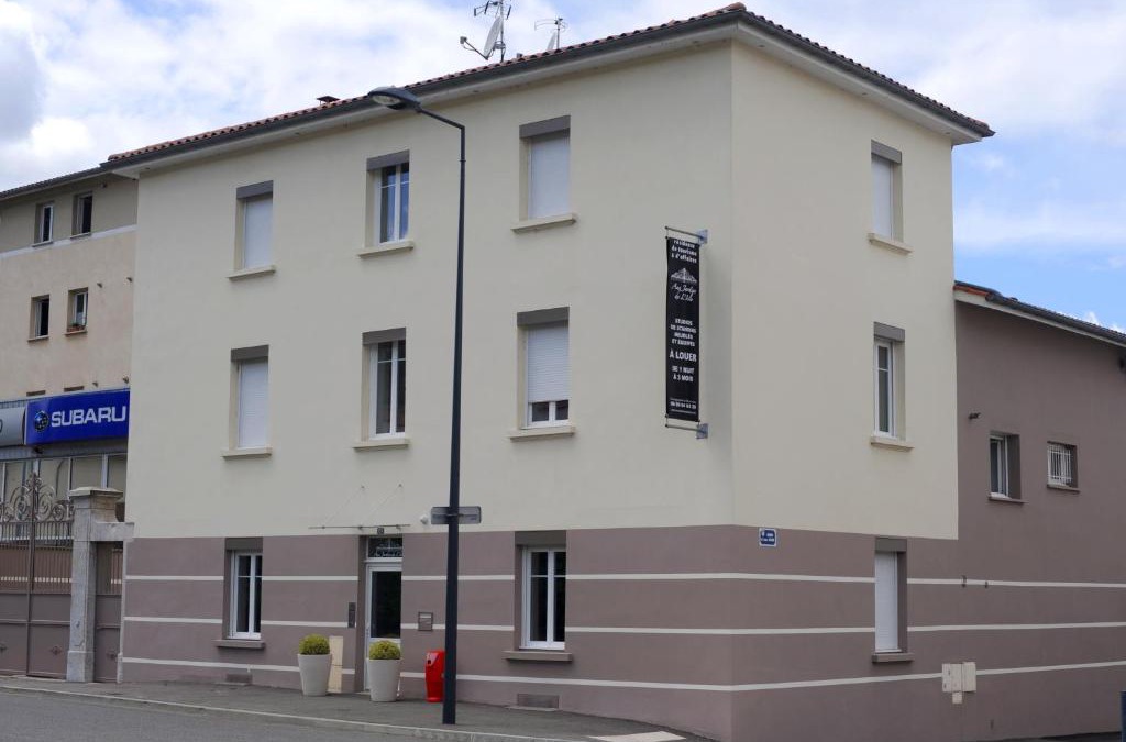 Vienne Apartment | A la Suite du Jardin de l'Isle