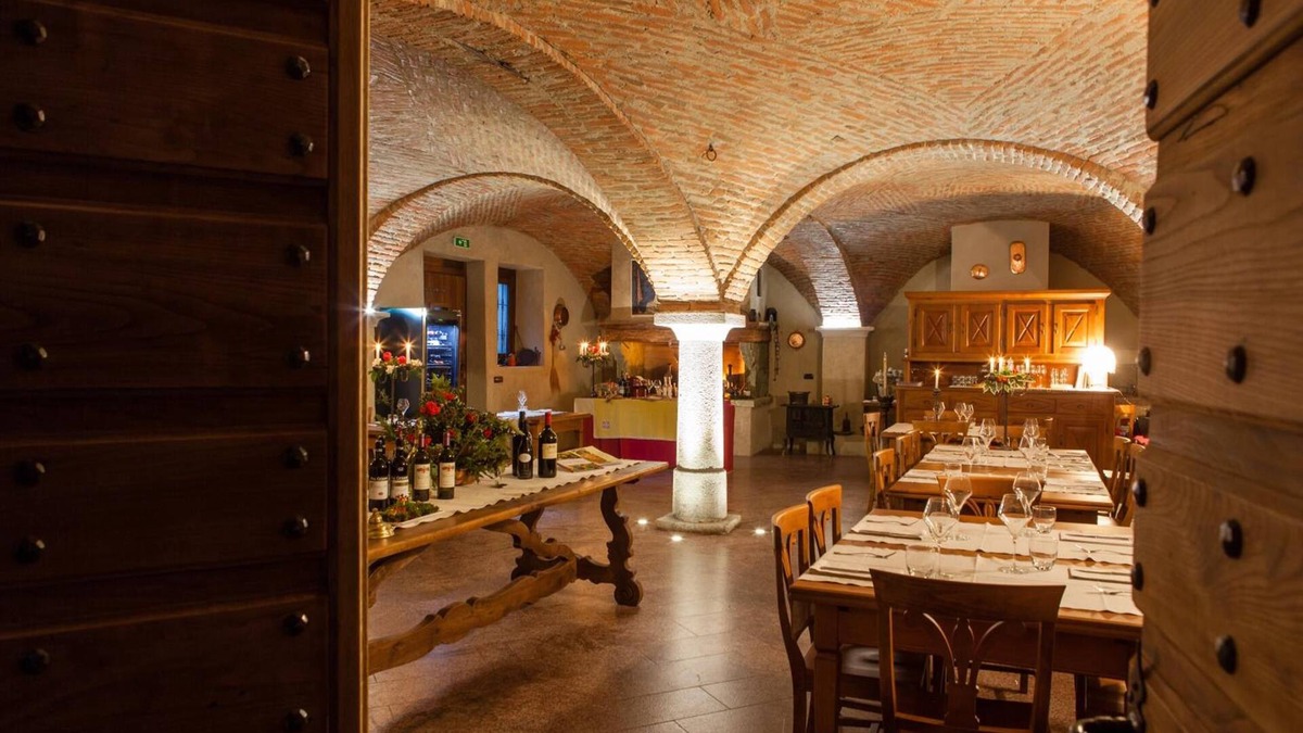 Saint-Vincent House | A' la Table du Sommelier