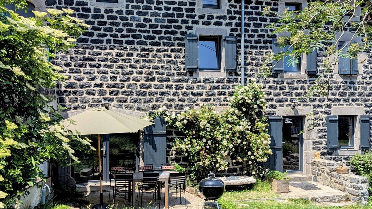 Mazet-Saint-Voy House | A large 250m2 farmhouse with authentic, rustic charm, Le Repaire