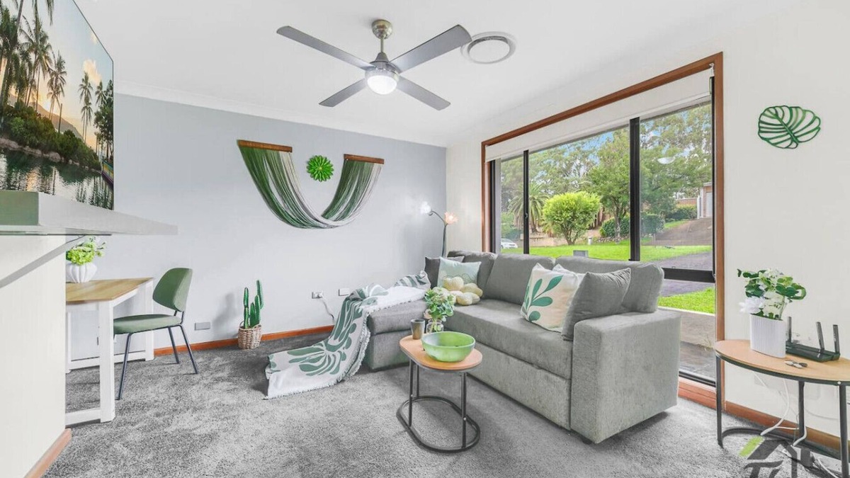 Cranebrook House | A Leisurely Three-Bedroom Home in Cranebrook