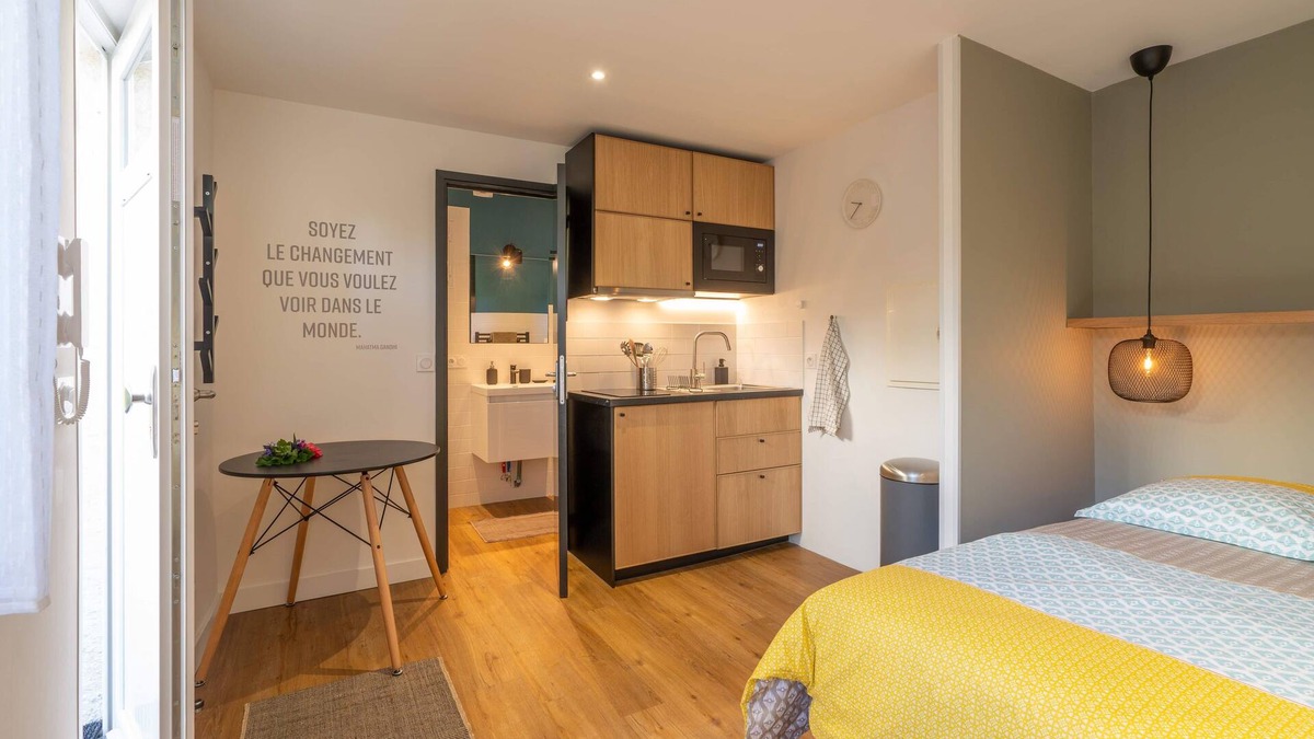La Roche-sur-Yon Apartment | A little bit of greenery and calm in the middle of the city! The 1st.