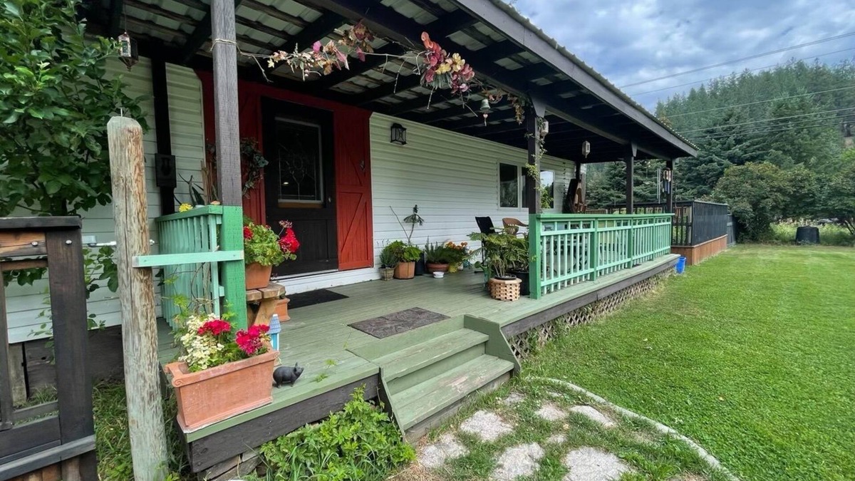 Grand Forks House | A little bit of Heaven!