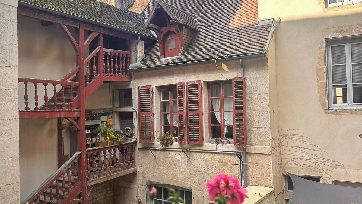 Dole Apartment | A little cocoon in the heart of old Dole