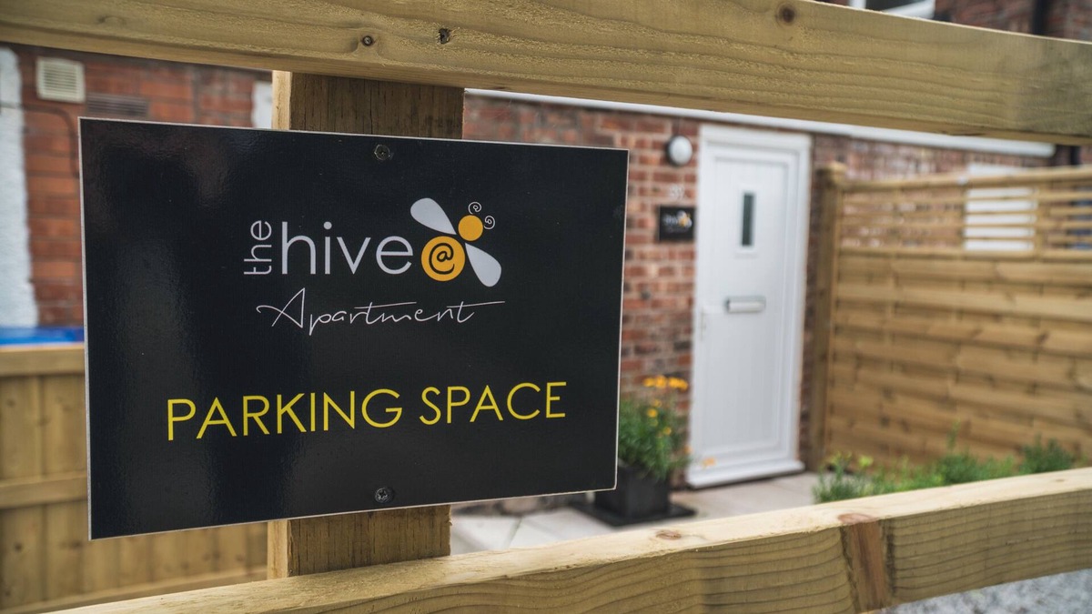 Marple Apartment | A little Gem of a place in the heart of Marple!