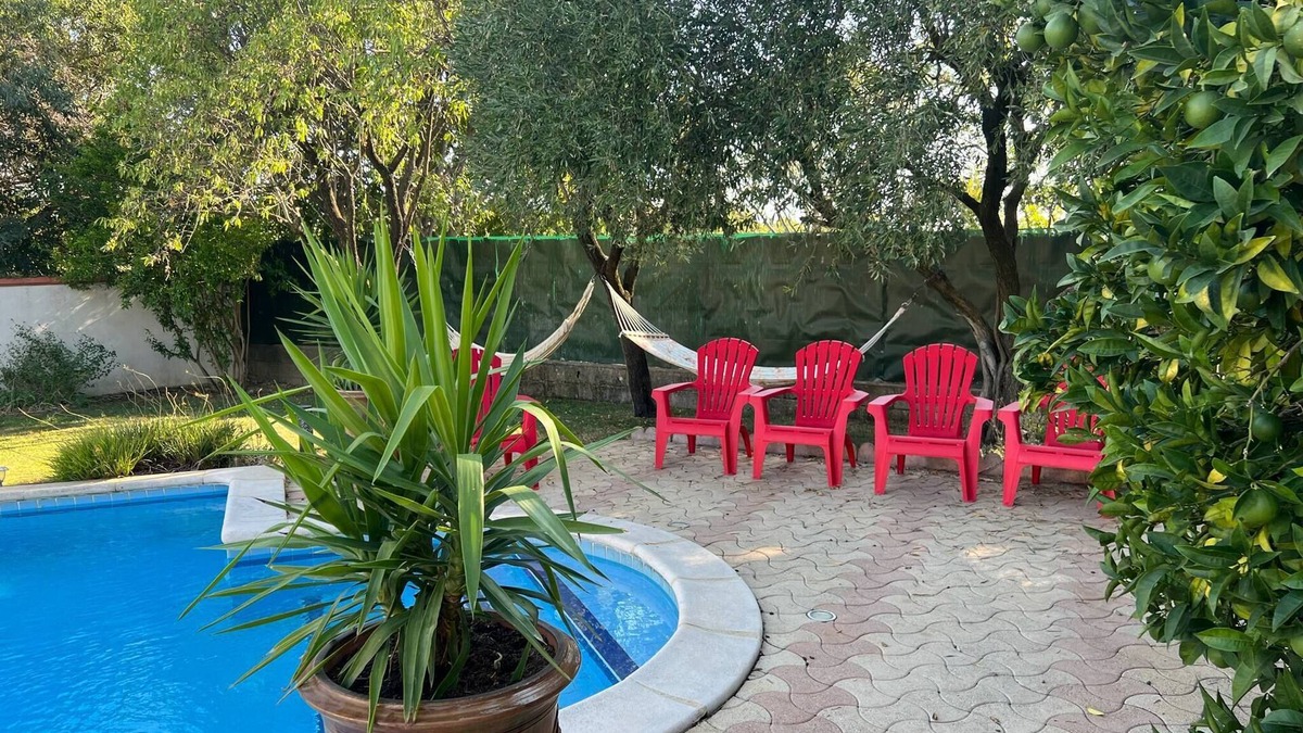 Uchaud House | A LITTLE PIECE OF PARADISE CAN HOST FAMILY OR FRIENDS NOMBREURSE to UCHAUD