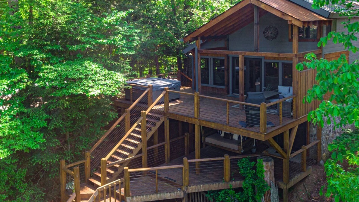 Rivers Edge Cabin | A Little Stoney River - Cartecay River in Ellijay