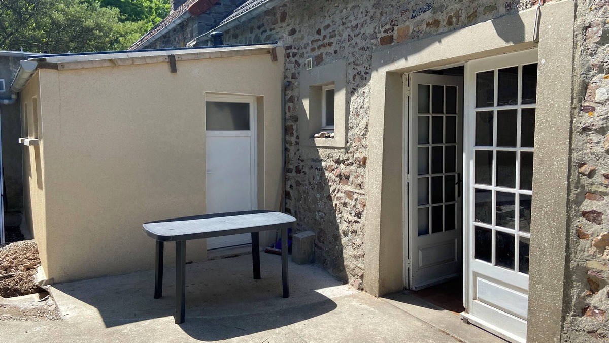 Heauville House | A Louer 600 Euros la Semaine Contact Heures Repas 0233521112