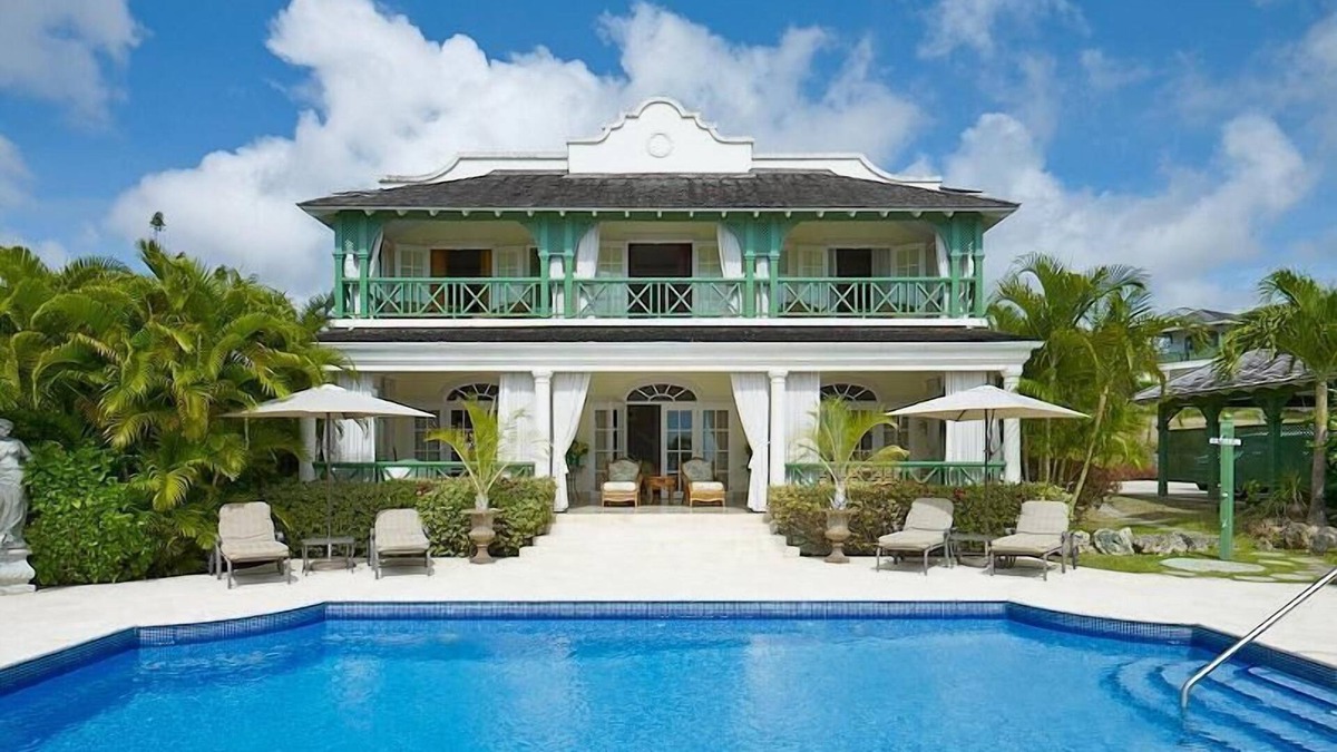 Saint Sylvans Villa | A Luxurious 3 Bedroom Villa