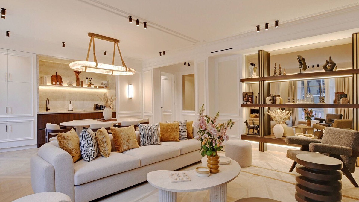 Notre-Dame-des-Champs Apartment | A Luxurious 3-BR/3BA with services in Saint Germain
