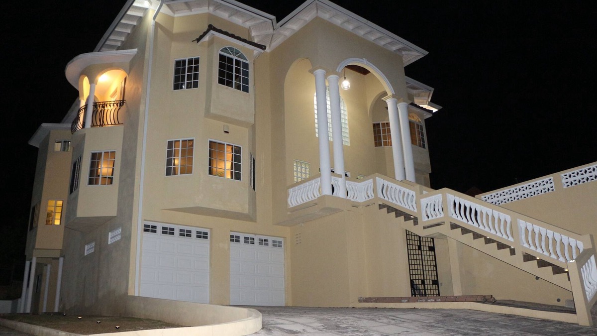 IronShore Estates Villa | A Luxurious 4-Bedroom Private Villa with Games Room, Theatre & Modern Art