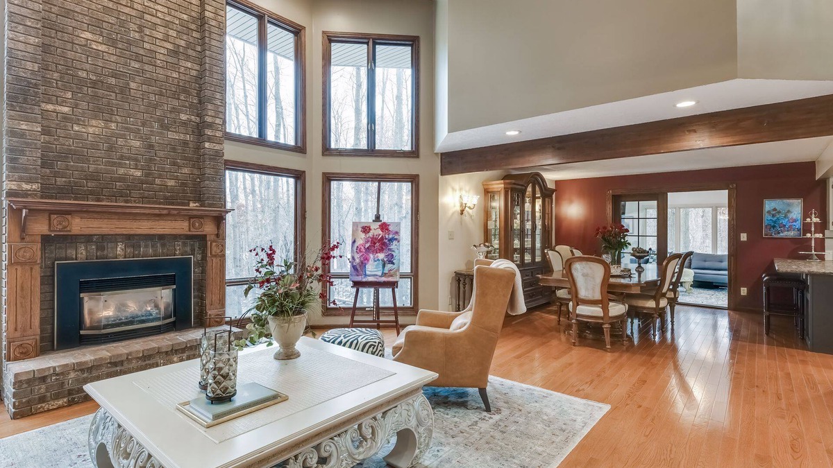 Webster House | A Luxurious Nature Escape with Room for the Whole Family