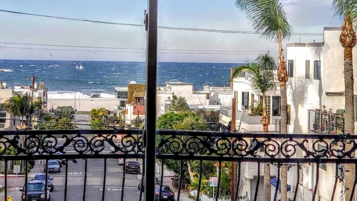 Hermosa Beach Boat Rental | A Magical Home w Amazing Sunsets in Hermosa Beach.