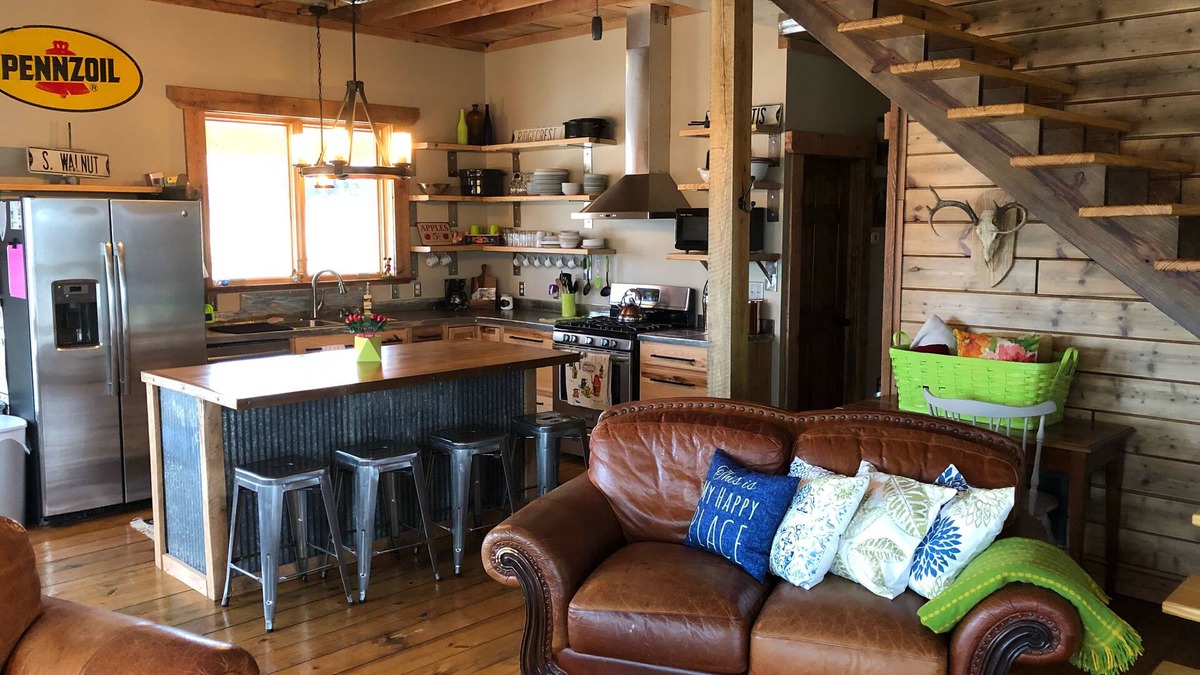 Marceline Cabin | A Missouri Sweet Spot - sleeps 16