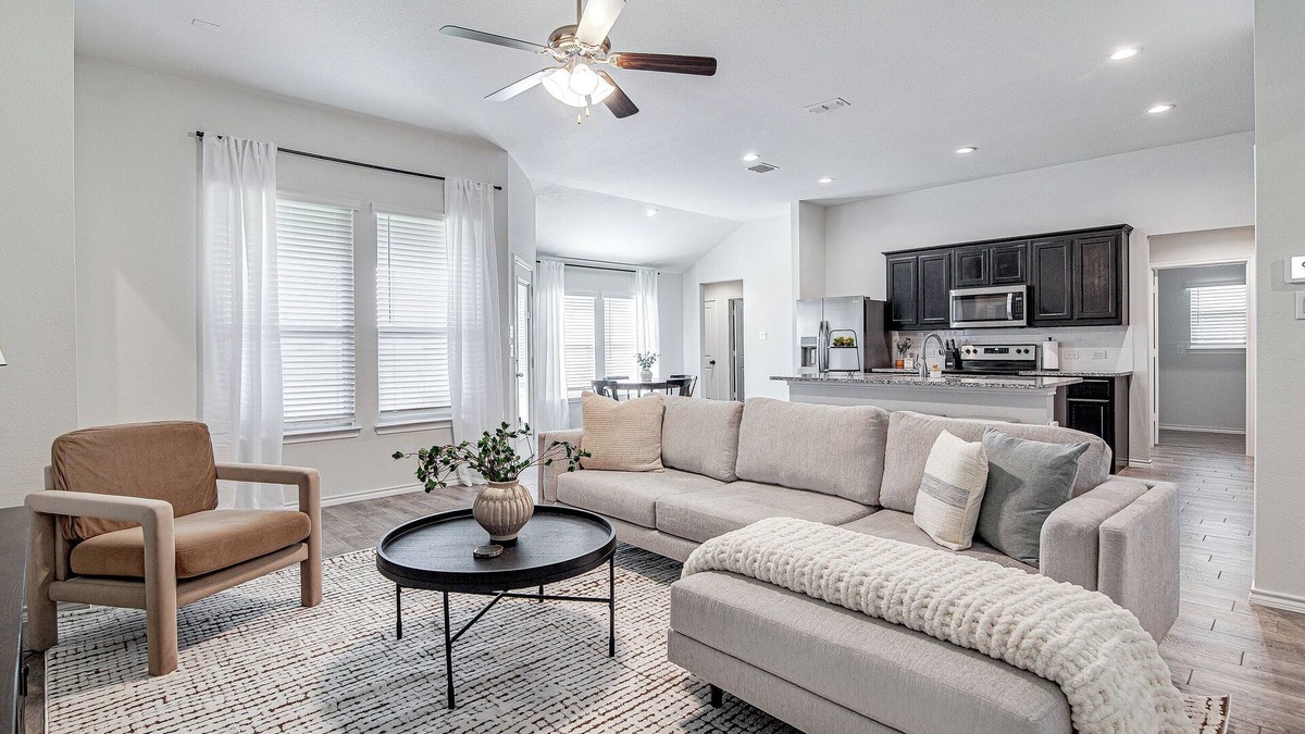 Joshua House | A Modern Gem for Families on the Move