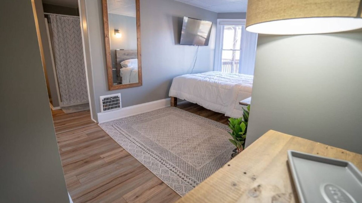 West Chester Apartment | A Moderns Space Downtown