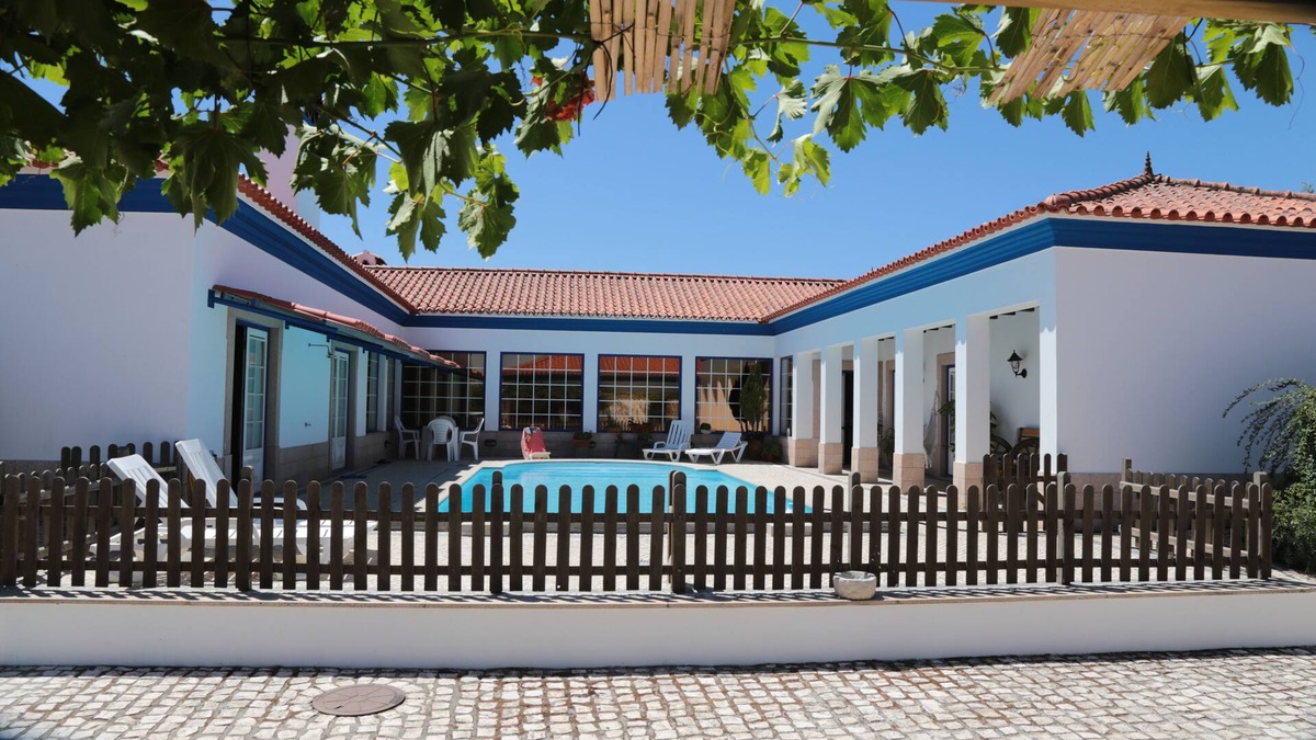 Alpalhao Cottage | A Palhota - Ideal for families with swimming pool, private parking and free wifi
